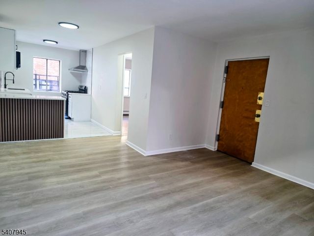 372 Valley St G2, South Orange Village Twp., NJ 07079