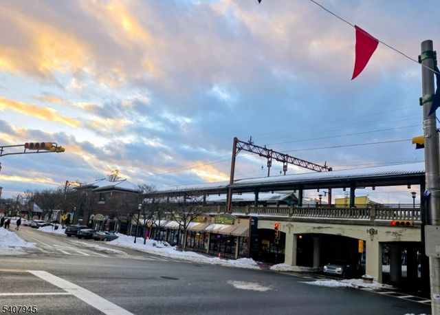 372 Valley St G2, South Orange Village Twp., NJ 07079