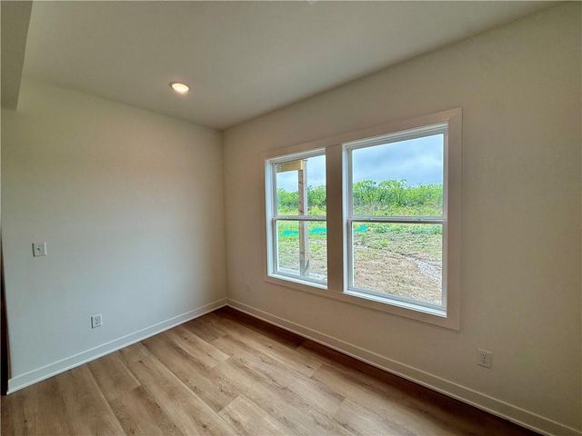 3116 SW Summit View Trail, Lee's Summit, MO 64082