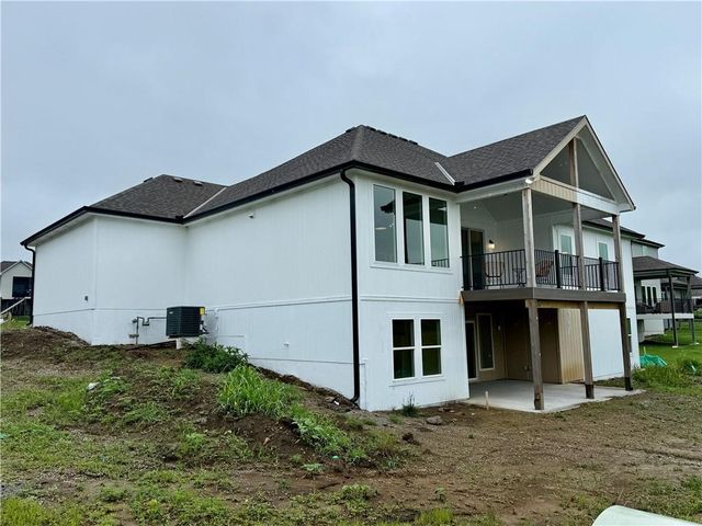 3116 SW Summit View Trail, Lee's Summit, MO 64082
