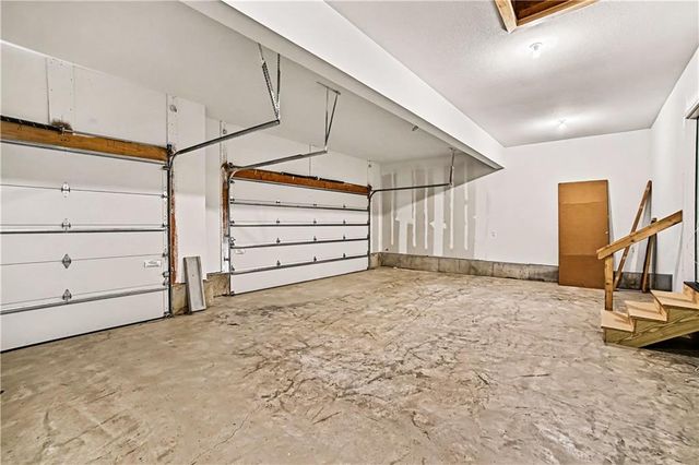 3116 SW Summit View Trail, Lee's Summit, MO 64082