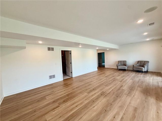 3116 SW Summit View Trail, Lee's Summit, MO 64082