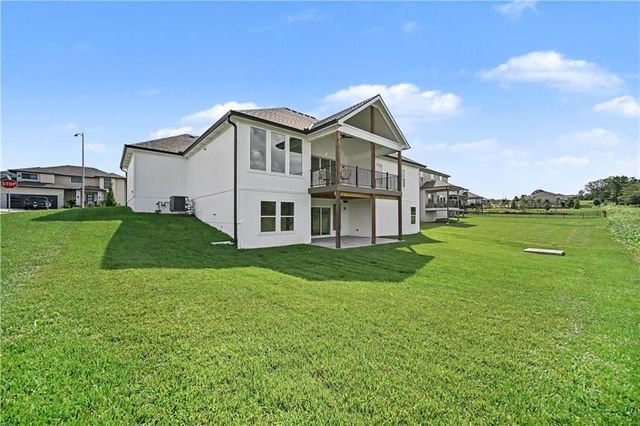 3116 SW Summit View Trail, Lee's Summit, MO 64082