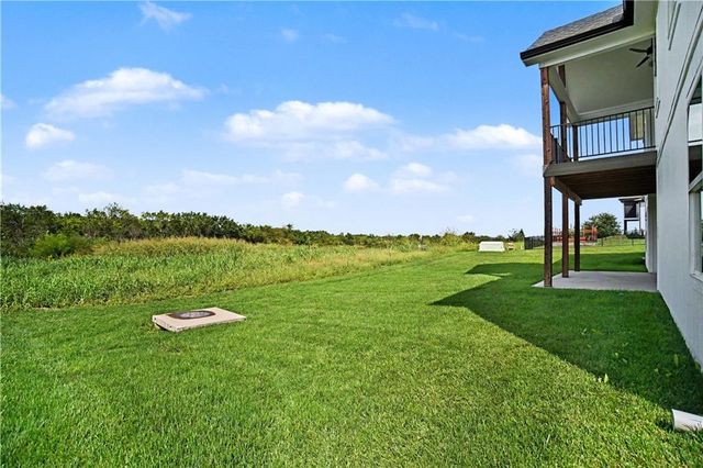 3116 SW Summit View Trail, Lee's Summit, MO 64082