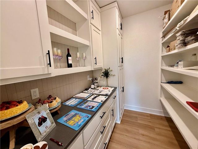 3116 SW Summit View Trail, Lee's Summit, MO 64082
