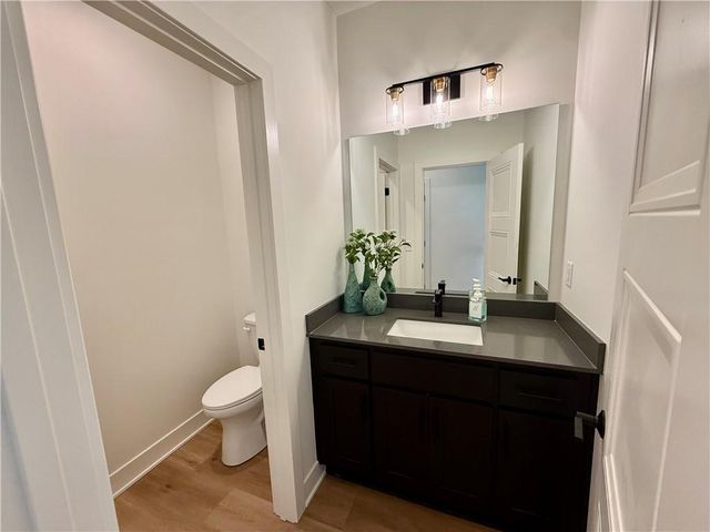 3116 SW Summit View Trail, Lee's Summit, MO 64082