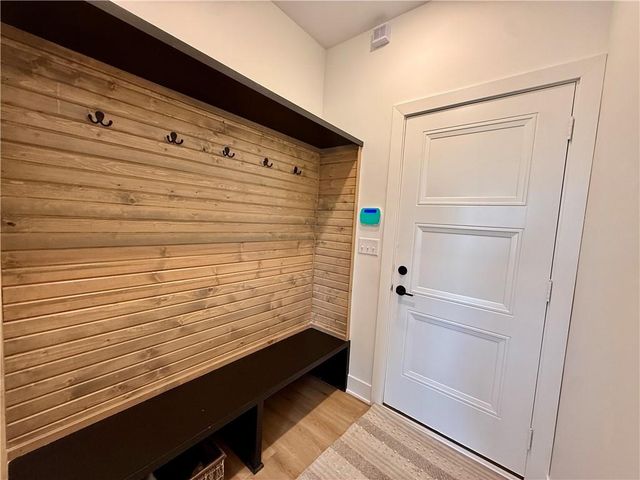 3116 SW Summit View Trail, Lee's Summit, MO 64082