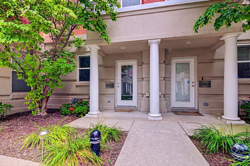7505 Brown Avenue E, Forest Park, IL 60130