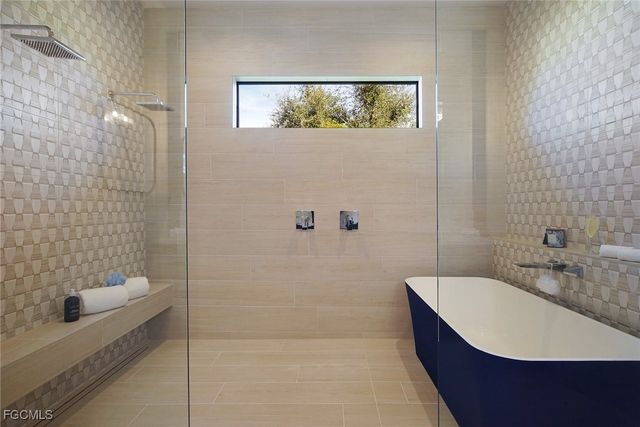 2523 Beach PKWY W, Cape Coral, FL 33914