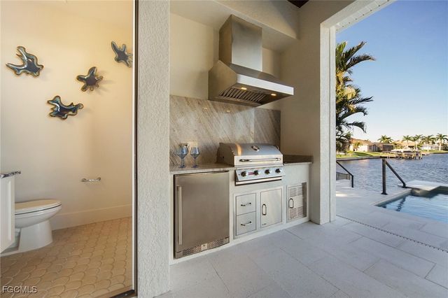 2523 Beach PKWY W, Cape Coral, FL 33914