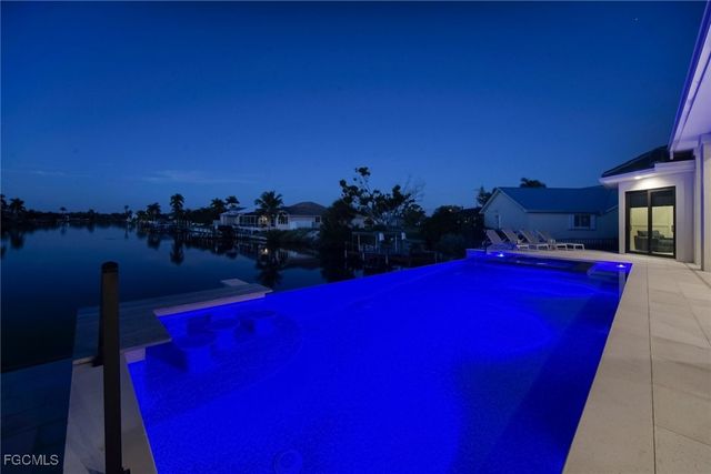 2523 Beach PKWY W, Cape Coral, FL 33914