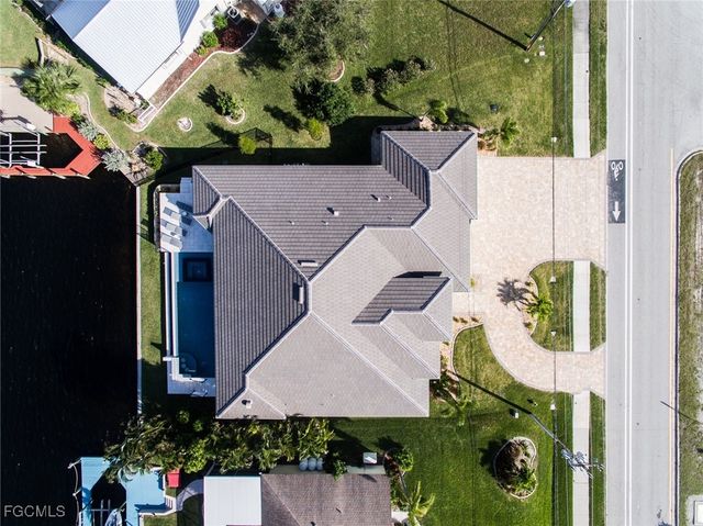 2523 Beach PKWY W, Cape Coral, FL 33914