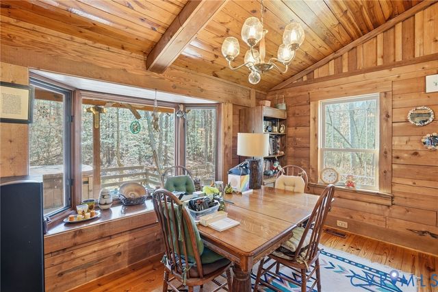 17172 English Walnut Rd, Beaverdam, VA 23015