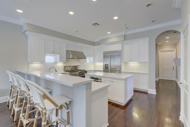 425 NE 11th Avenue, Fort Lauderdale, FL 33301