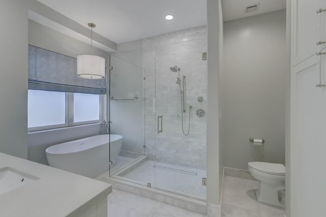 425 NE 11th Avenue, Fort Lauderdale, FL 33301