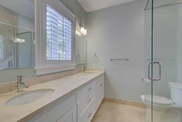 425 NE 11th Avenue, Fort Lauderdale, FL 33301