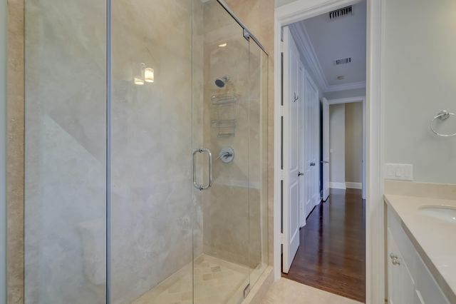 425 NE 11th Avenue, Fort Lauderdale, FL 33301