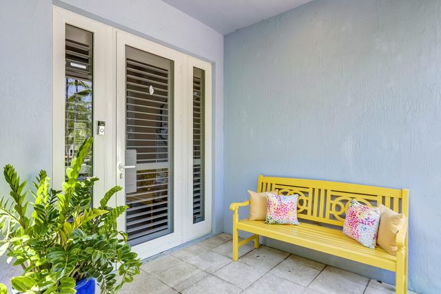 425 NE 11th Avenue, Fort Lauderdale, FL 33301