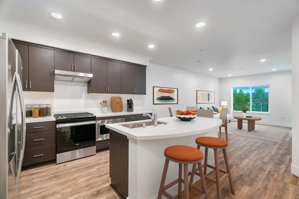 1853 Almaden Road 527, San Jose, CA 95125