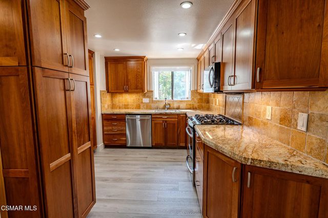 1178 Westlake Boulevard E, Westlake Village, CA 91361