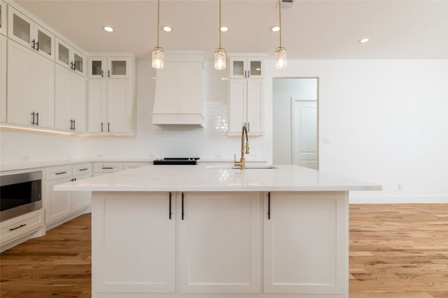 948 County Road 414, Cleburne, TX 76031