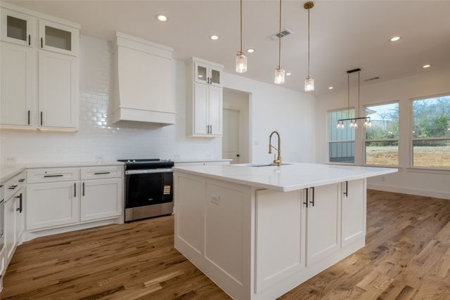 948 County Road 414, Cleburne, TX 76031