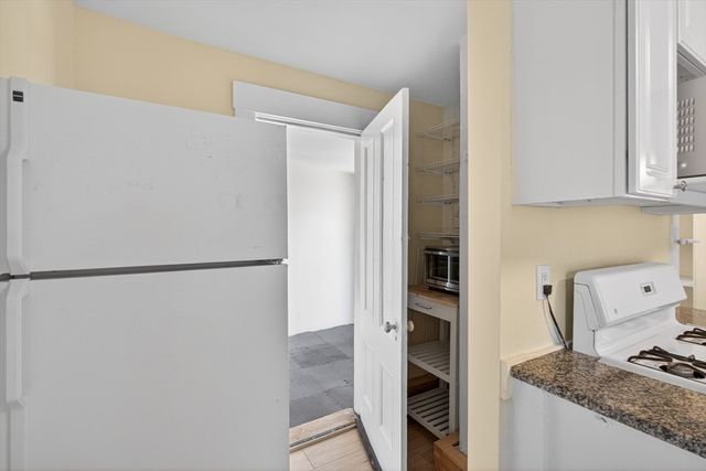 58 River St 58, Newton, MA 02465