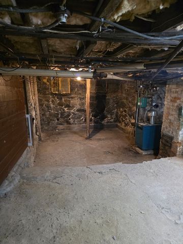 58 River St 58, Newton, MA 02465