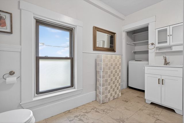 58 River St 58, Newton, MA 02465