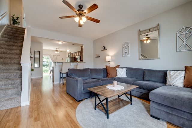 1037 Capital Funds Ct, Nashville, TN 37217