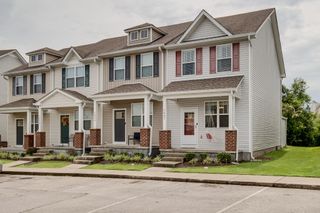 1037 Capital Funds Ct, Nashville, TN 37217