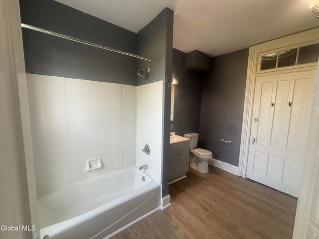 17 Ash Grove Place 4, Albany, NY 12202