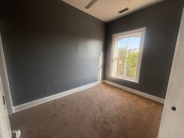 17 Ash Grove Place 4, Albany, NY 12202