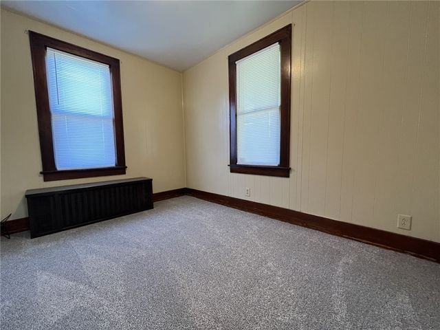 131 E Askren St, Uniontown, PA 15401