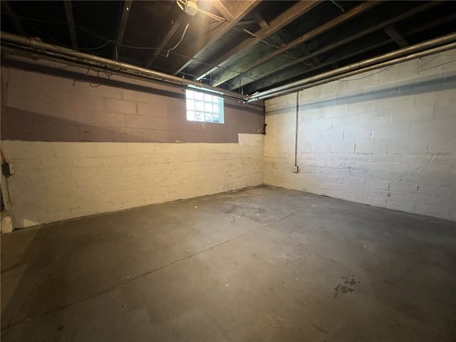 131 E Askren St, Uniontown, PA 15401