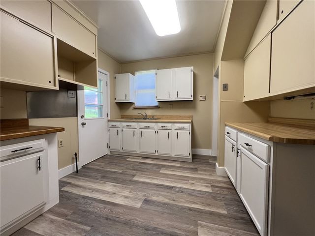 131 E Askren St, Uniontown, PA 15401