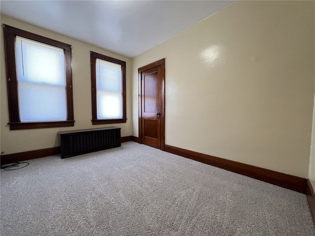 131 E Askren St, Uniontown, PA 15401