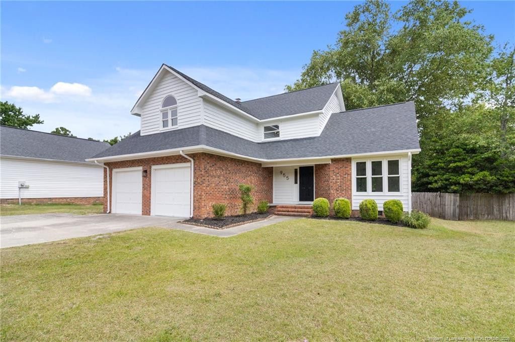 955 Pepperwood Drive, Fayetteville, NC 28311