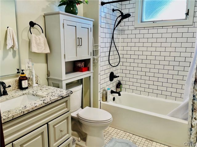 223 Loma Avenue, Syracuse, NY 13208