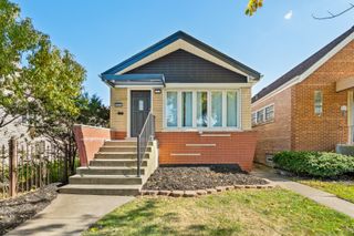 5253 S Mobile Avenue, Chicago, IL 60638