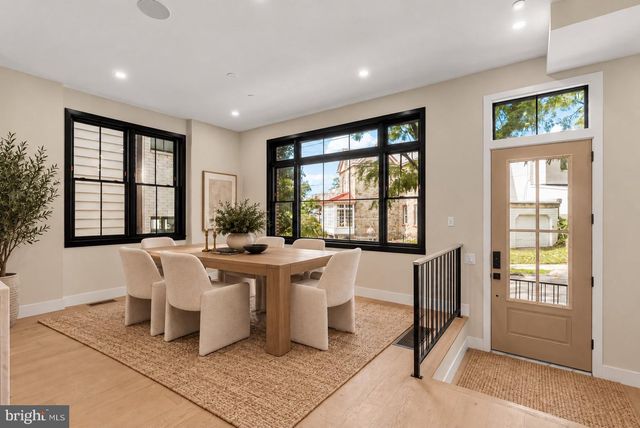 210 KALOS ST, Philadelphia, PA 19128