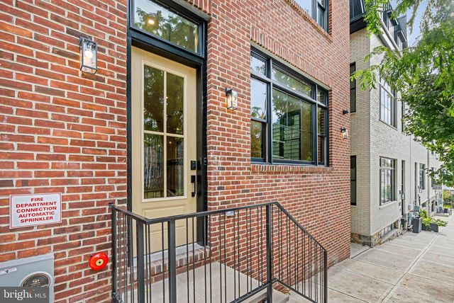 210 KALOS ST, Philadelphia, PA 19128