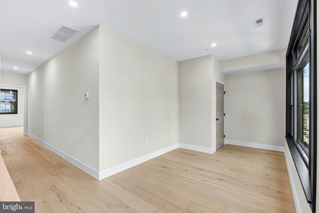 210 KALOS ST, Philadelphia, PA 19128