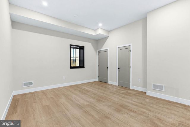 210 KALOS ST, Philadelphia, PA 19128