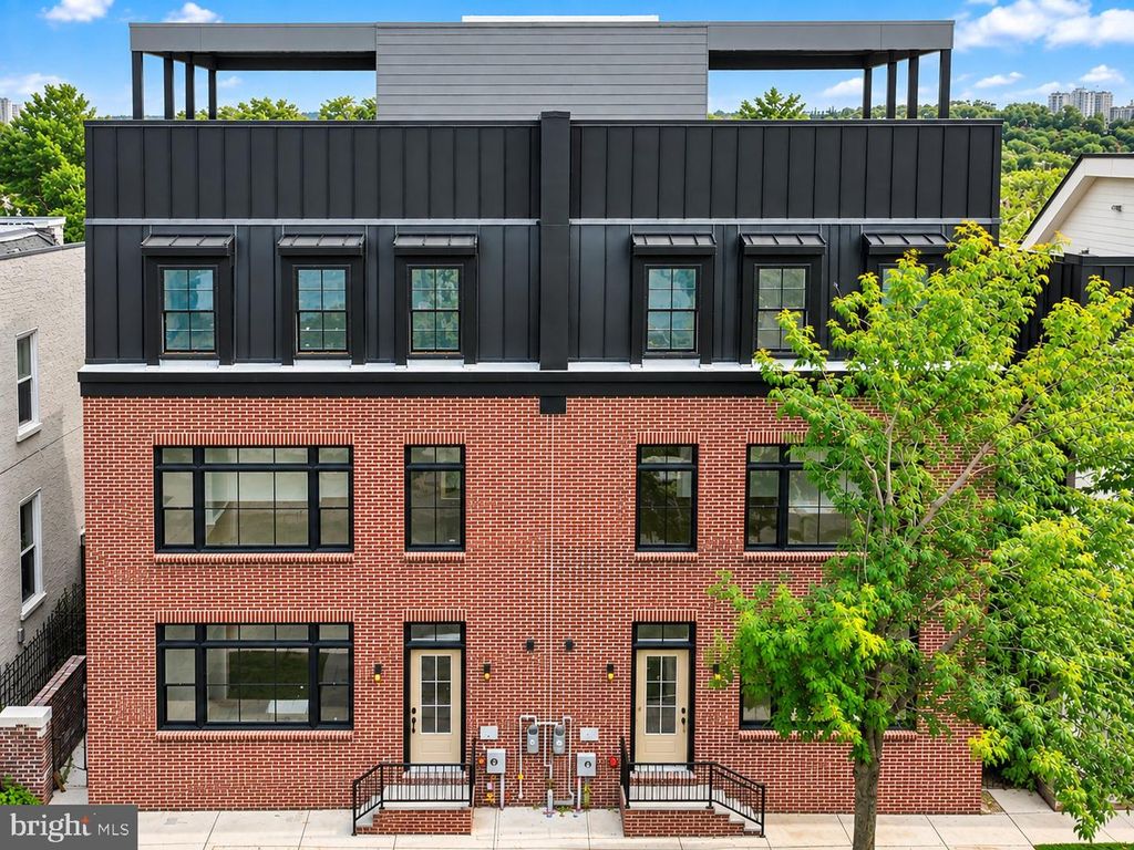 210 KALOS ST, Philadelphia, PA 19128 — exterior