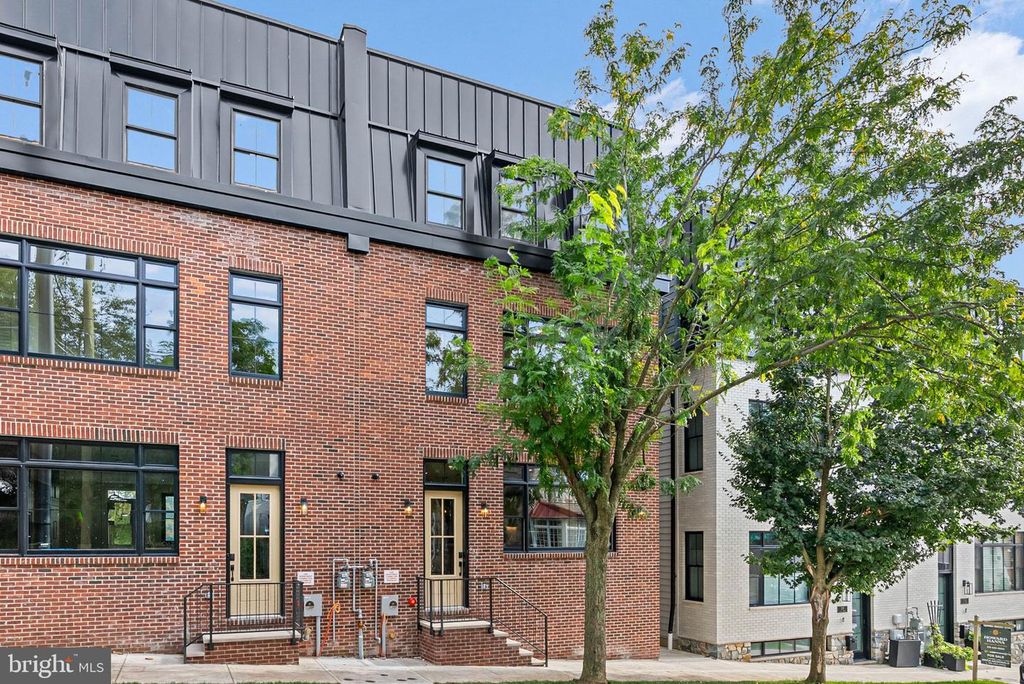 210 KALOS ST, Philadelphia, PA 19128 — photo 2