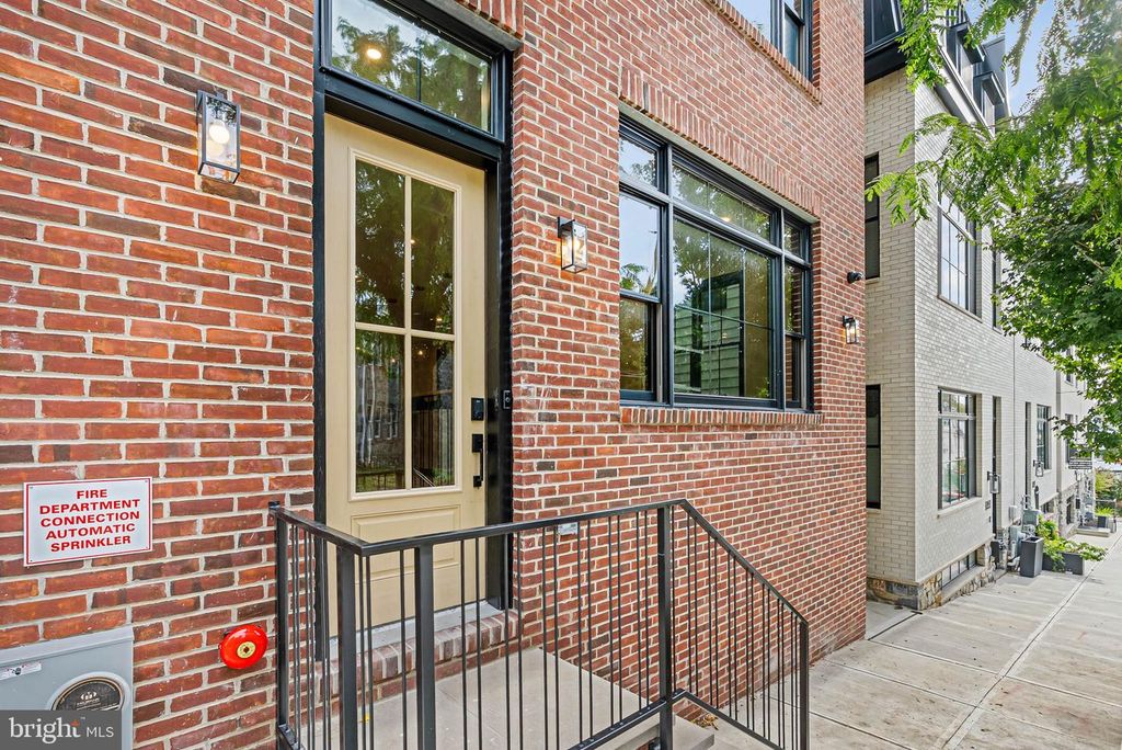 210 KALOS ST, Philadelphia, PA 19128 — photo 3