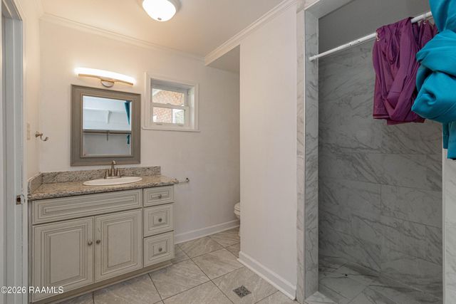 801 Vicnaire Street, New Iberia, LA 70563