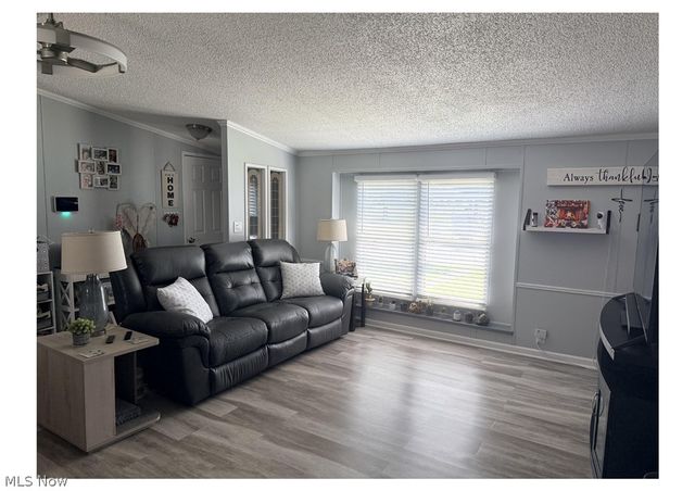 27216 Cook Rd 10, Olmsted Falls, OH 44138