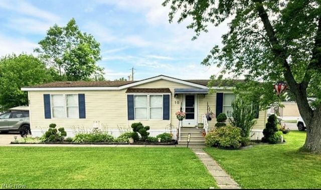 27216 Cook Rd 10, Olmsted Falls, OH 44138